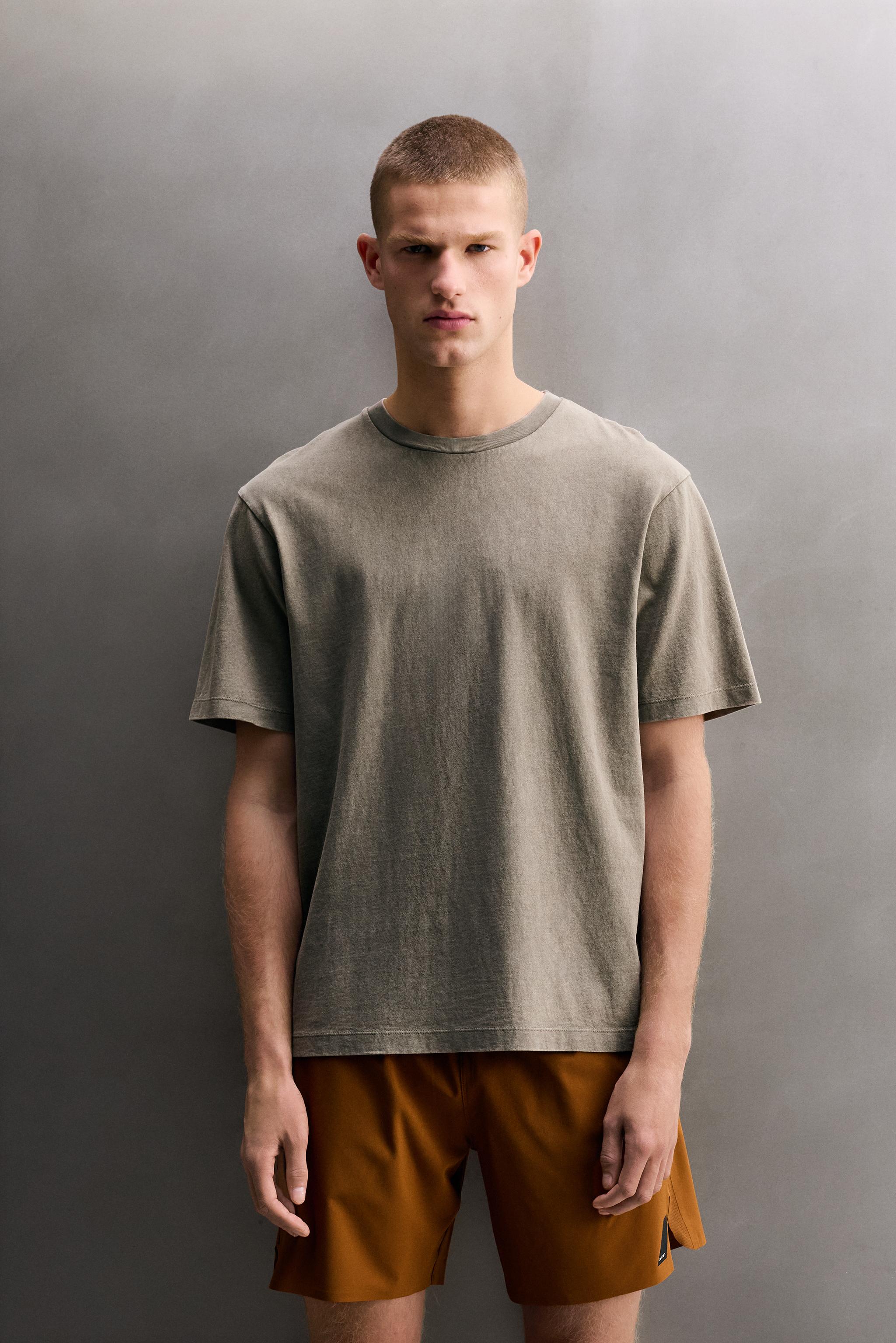 PRINTED GRAPHIC RUNNING T-SHIRT